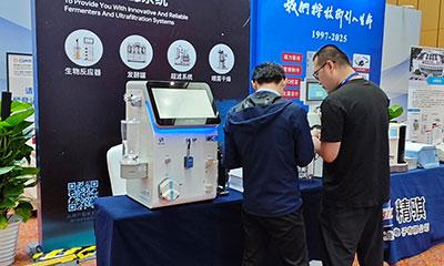 赢多多团队与客户交流 赢多多团队与客户交流